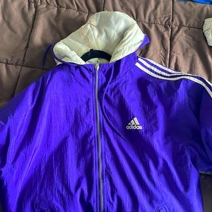 Addis’s puffy wind breaker